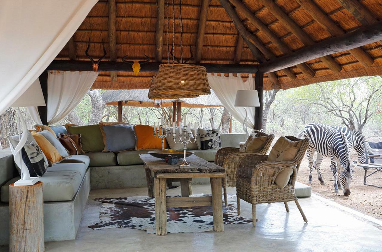 Tusk Bush Lodge Marloth Park Exterior foto
