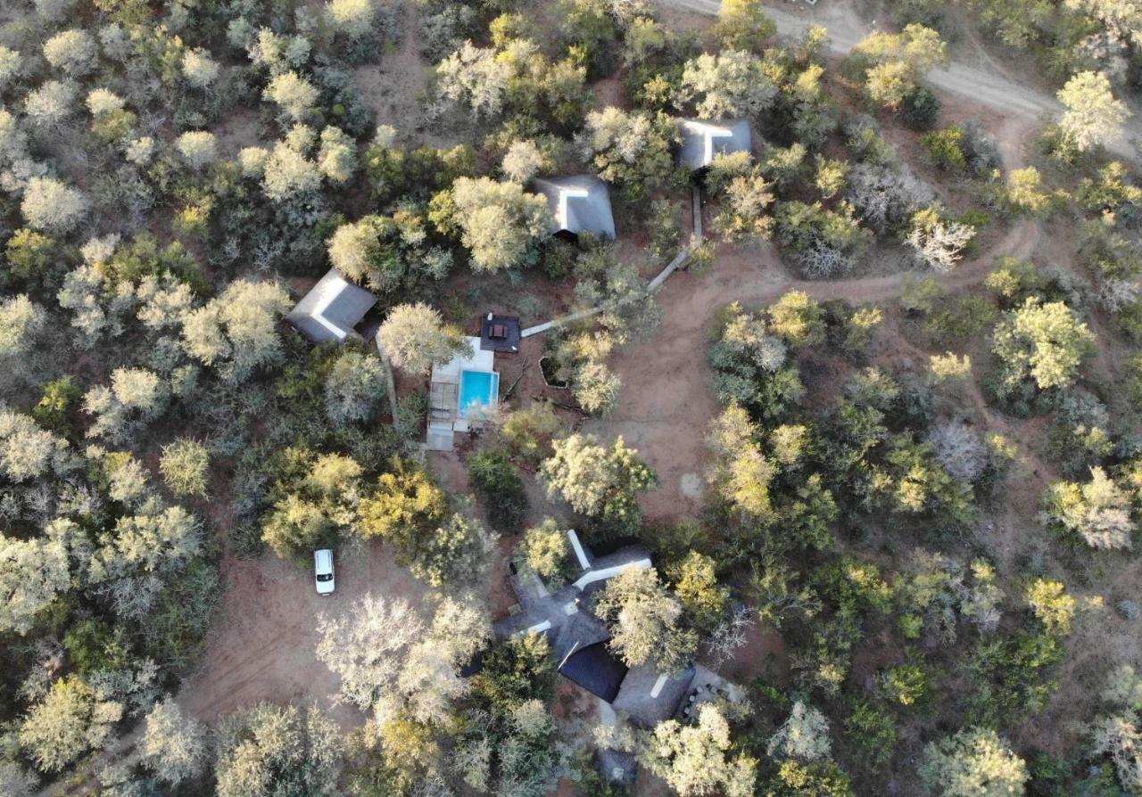 Tusk Bush Lodge Marloth Park Exterior foto